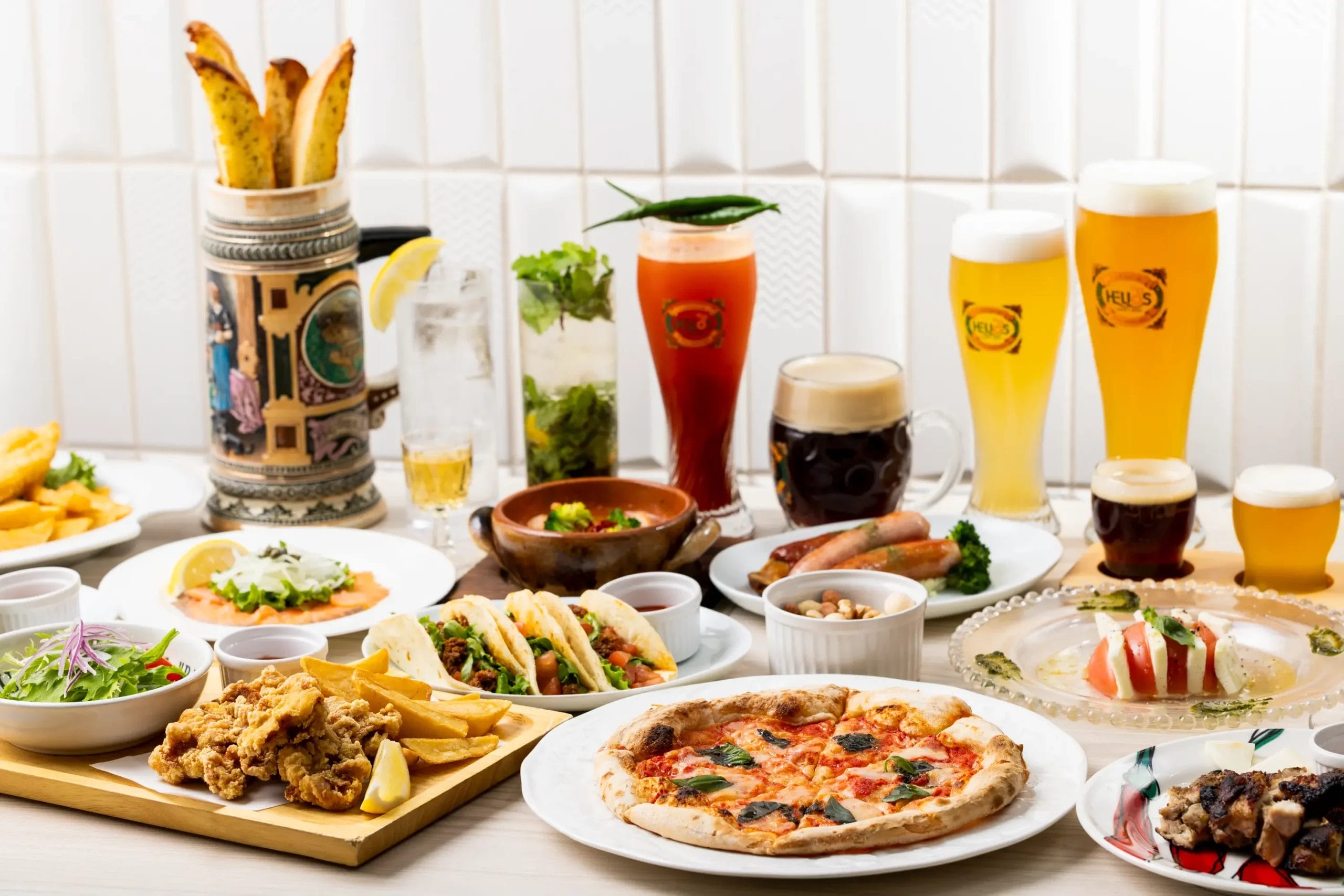 多国籍料理を堪能できる