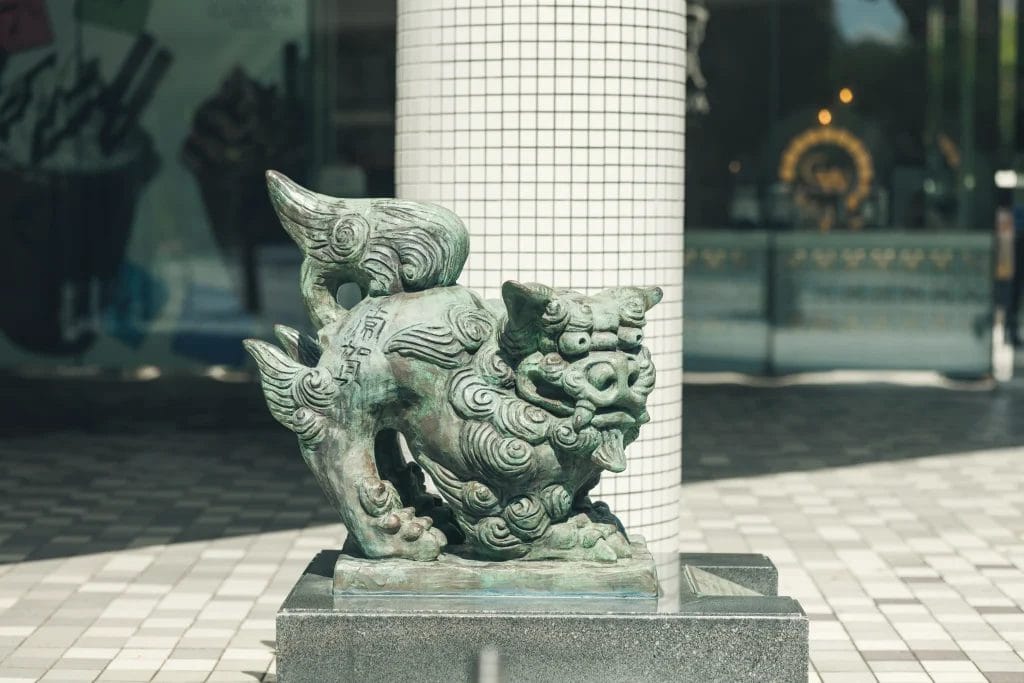 沖縄にしかないハンバーガーならではの個性的な味わいと食感を楽しむ