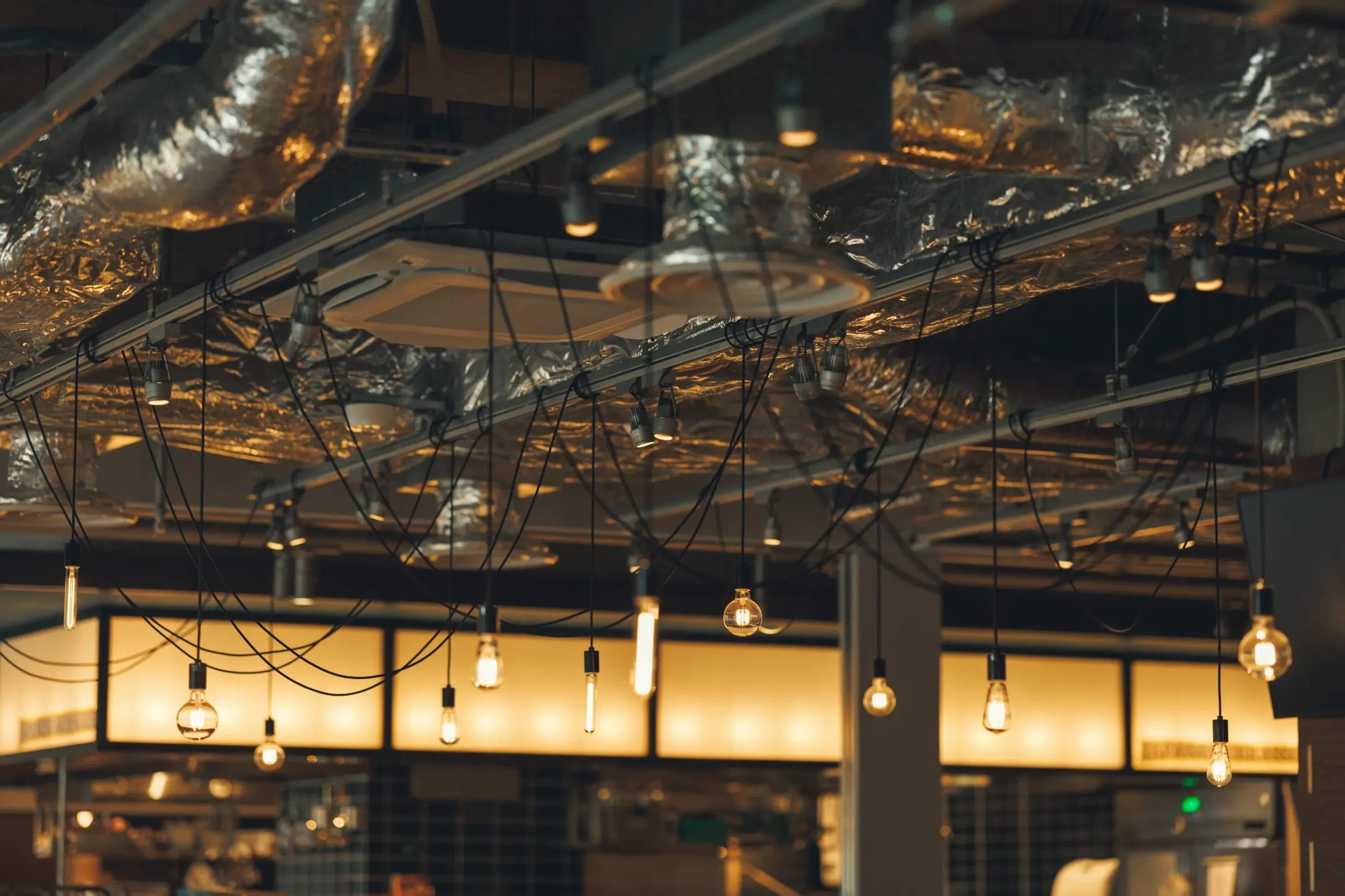 多彩な料理と洗練された空間