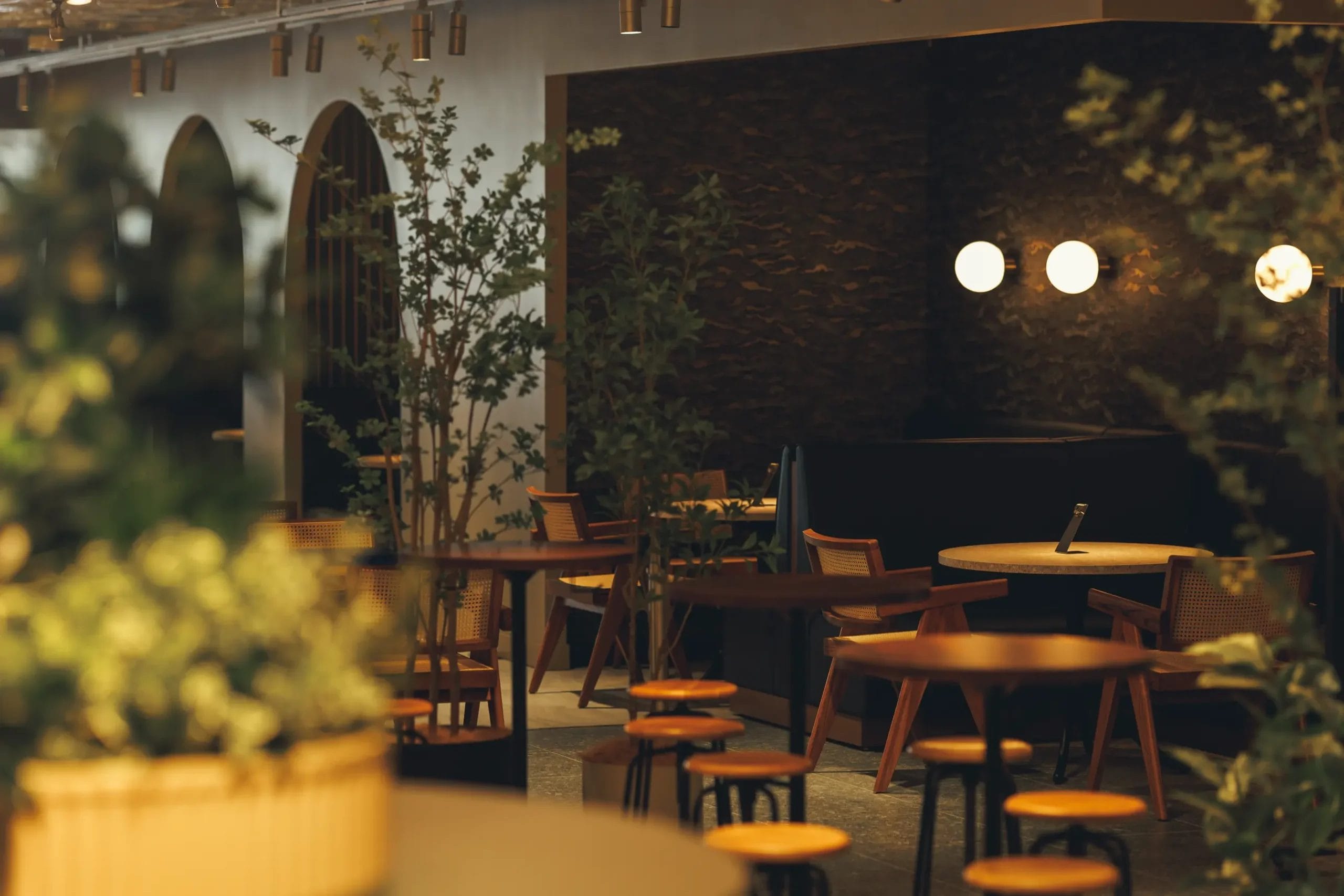 多彩な料理が一堂に会する美食空間