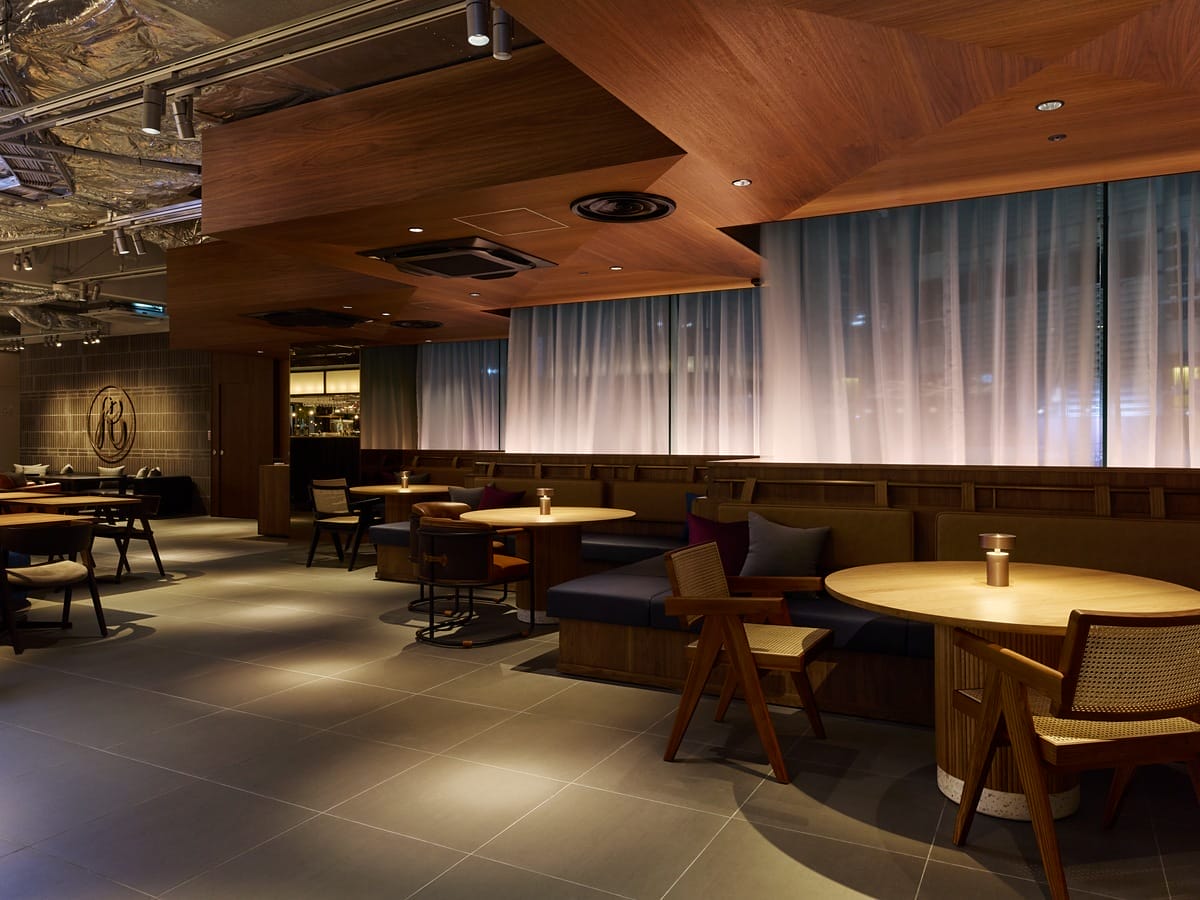 【本日 FRIDAY JAZZ NIGHT開催】